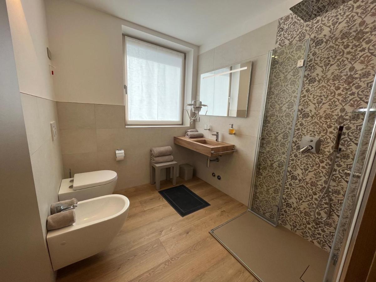 Le Rocce Val Di Non - Quality Room & Breakfast Tassullo Ngoại thất bức ảnh