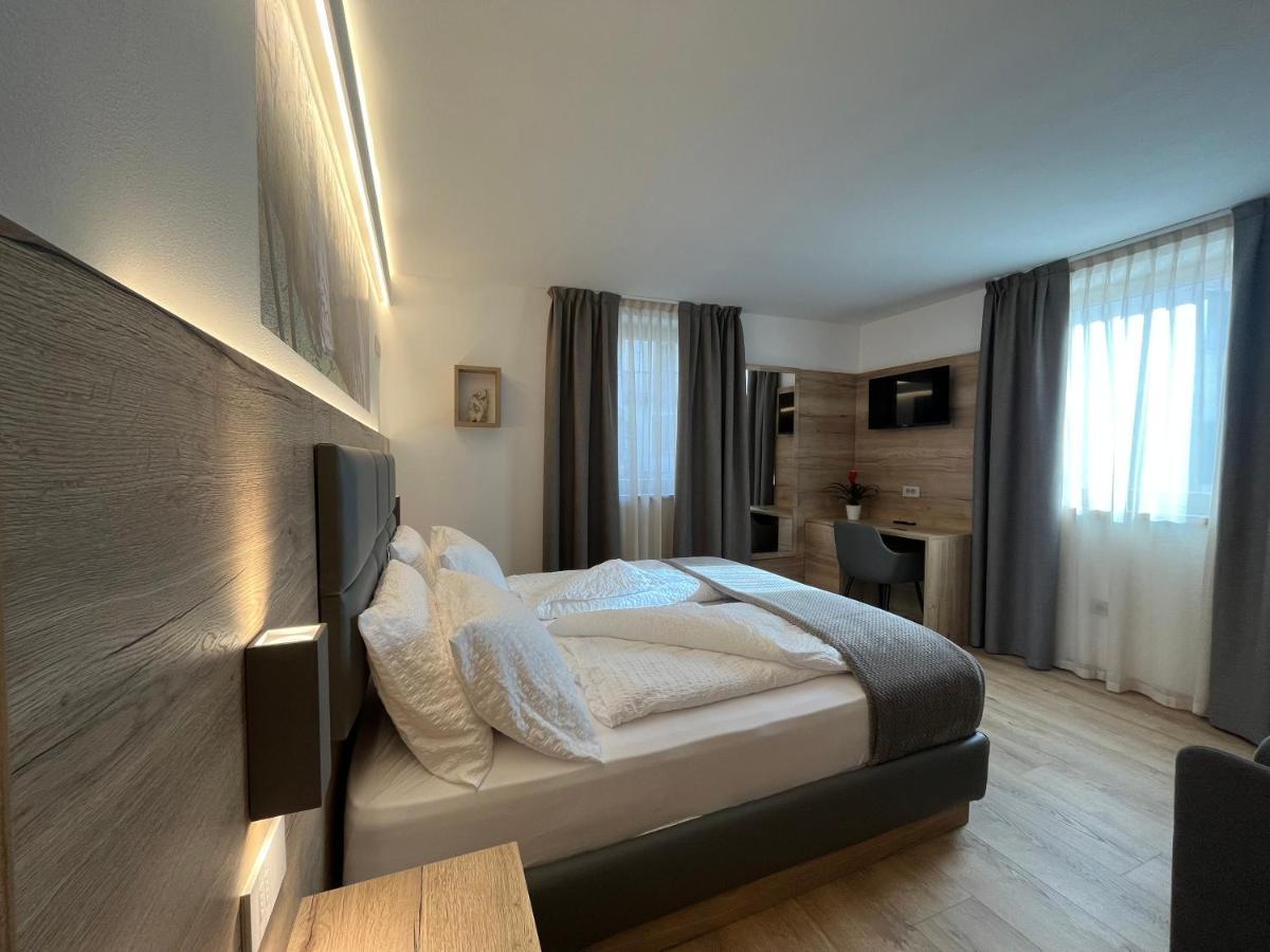 Le Rocce Val Di Non - Quality Room & Breakfast Tassullo Ngoại thất bức ảnh